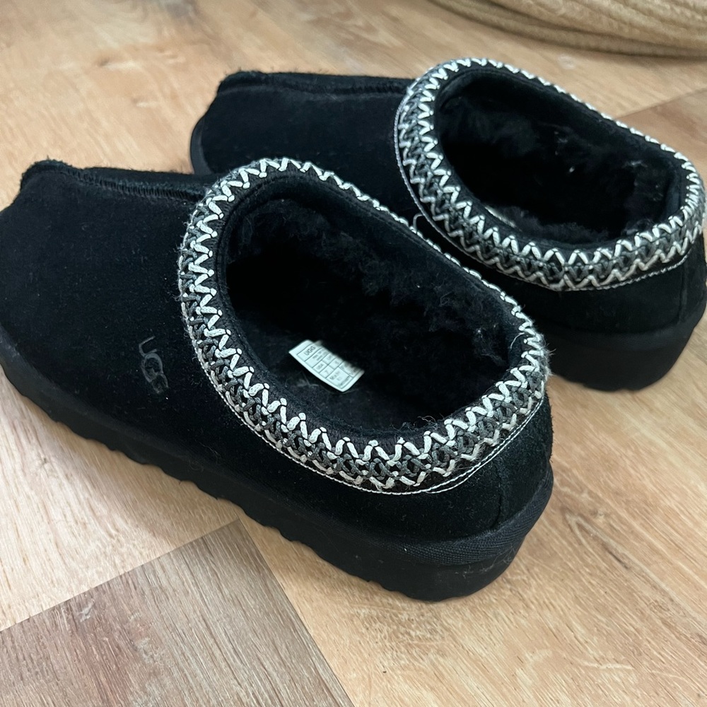 Black Tazz UGGS